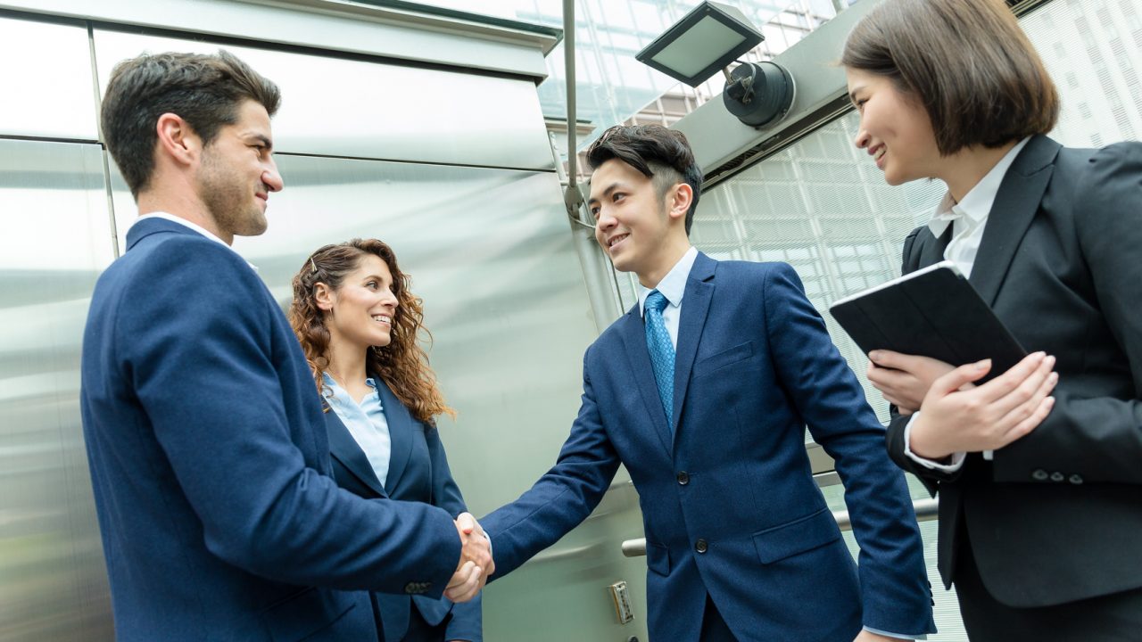 新入社員注目 上司へお中元は必要 相場 人気商品 住所の聞き方 ナデシコ